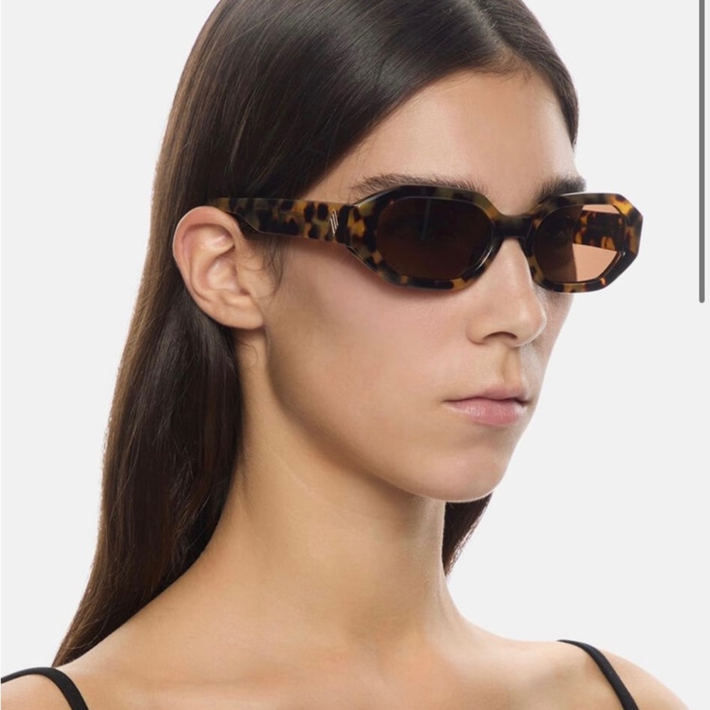 The Attico
Irene oval-frame sunglasses